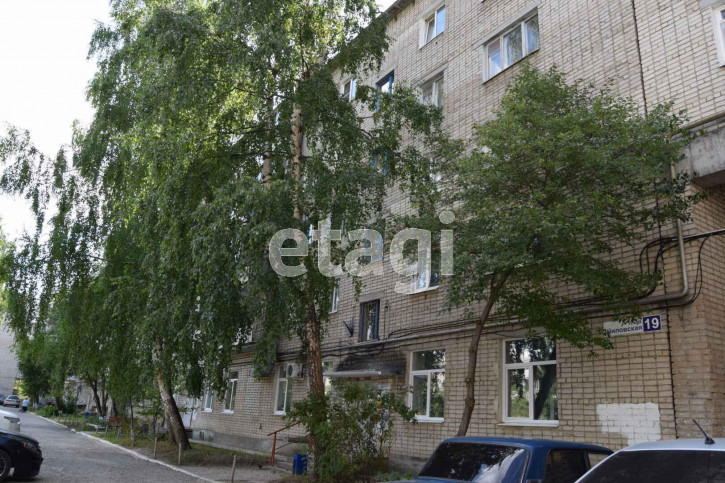 2-комн квартира Шиловская, 19