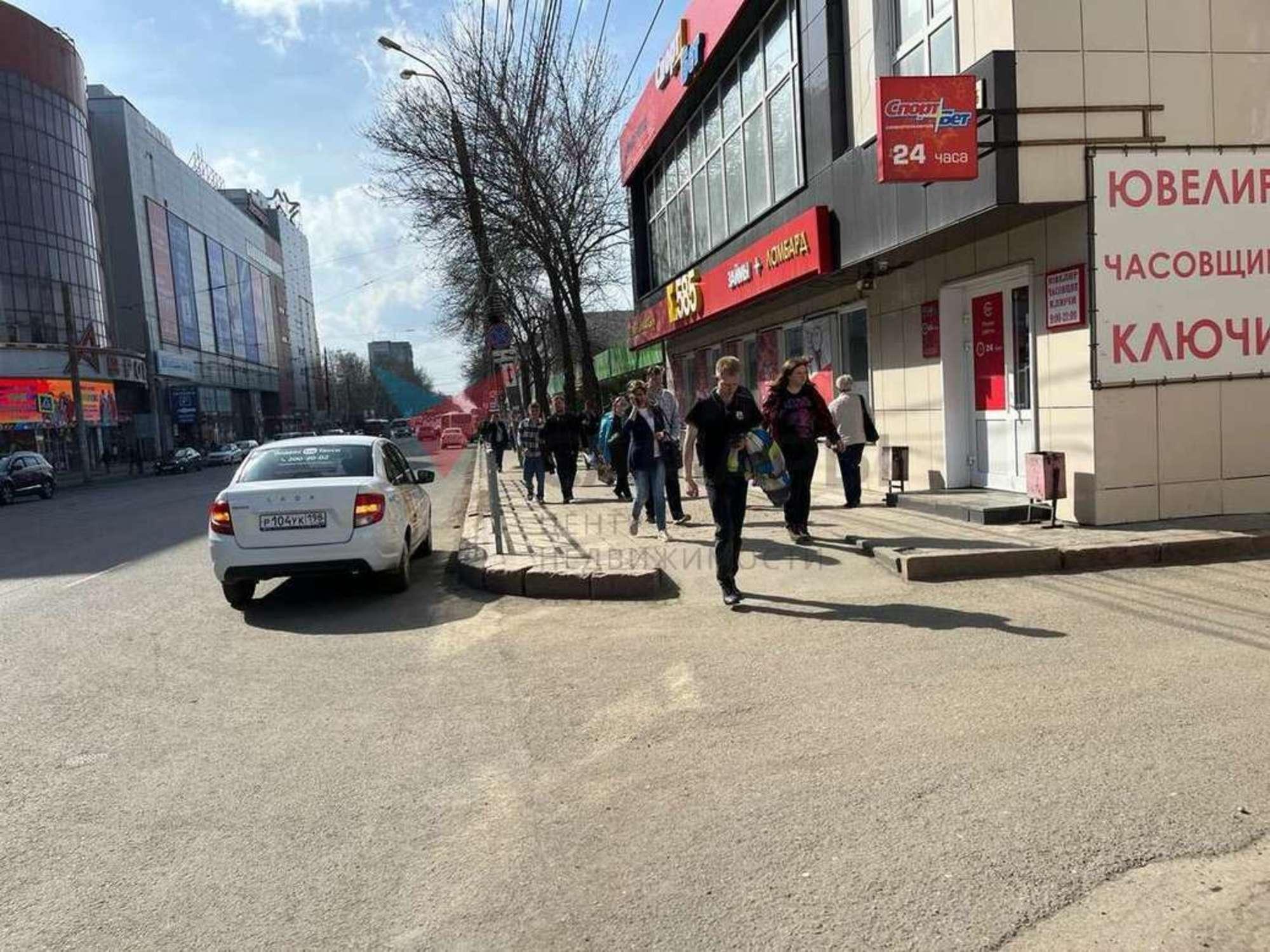 Сдать торговое помещение за 180 000 рублей на Аэродромная улица, 40 г