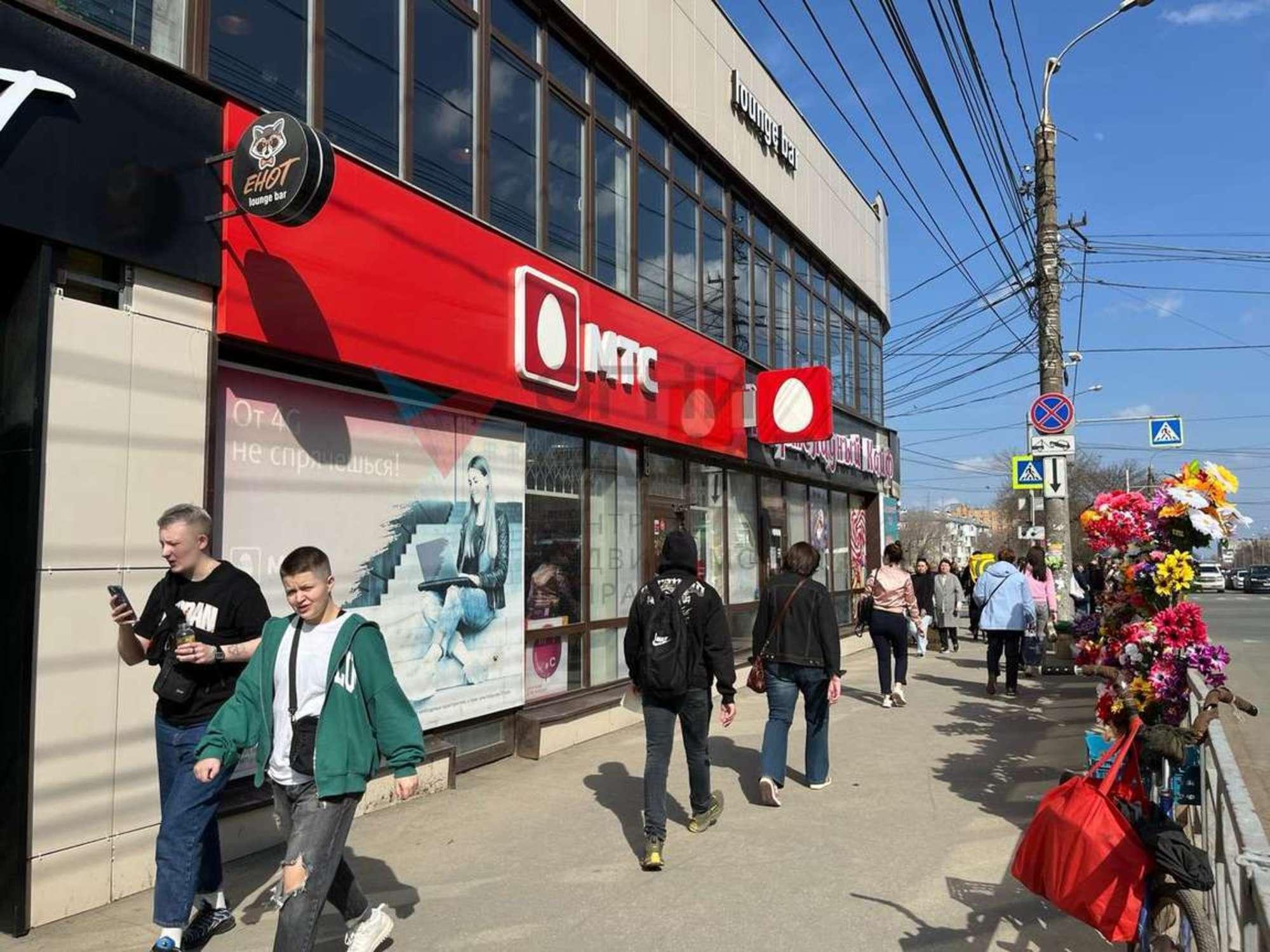 Сдать торговое помещение за 180 000 рублей на Аэродромная улица, 40 г