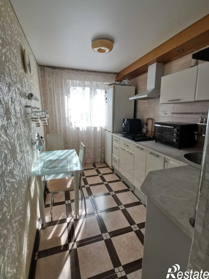 2-комн квартира Россия,  г. Комсомольск-на-Амуре, ул. Сидоренко, д. 21