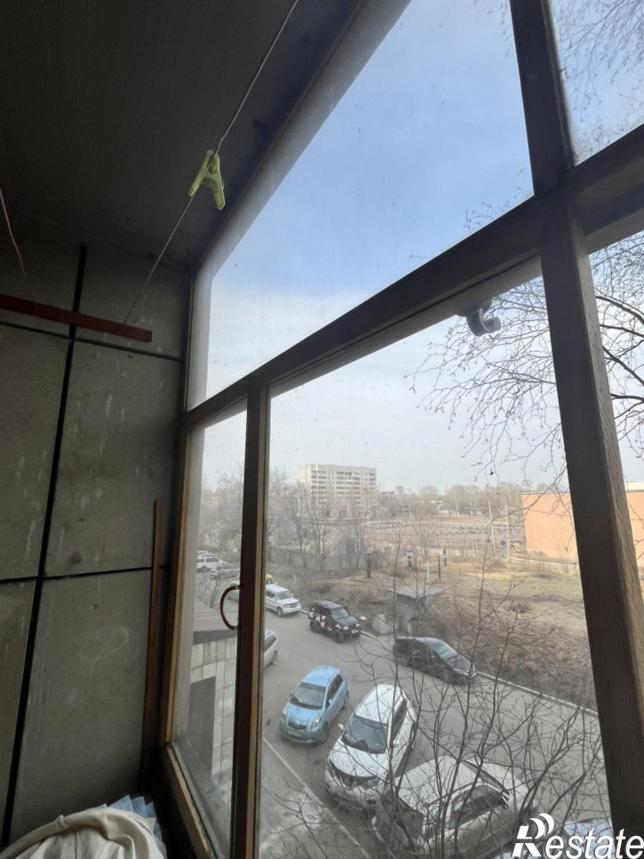3-комн квартира Россия,  г. Комсомольск-на-Амуре, ул. Дзержинского, д. 38, корп. 2