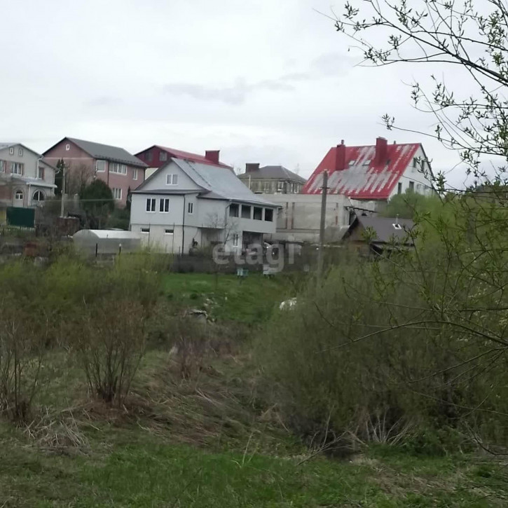 Земельный участок