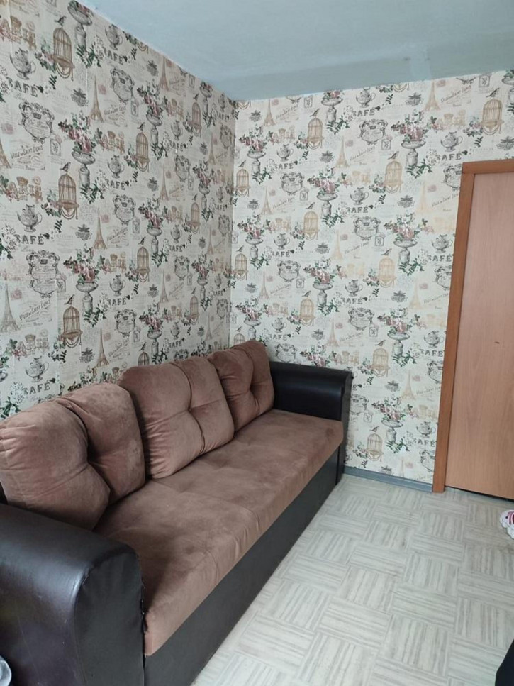 Комната Мориса Тореза улица, 43