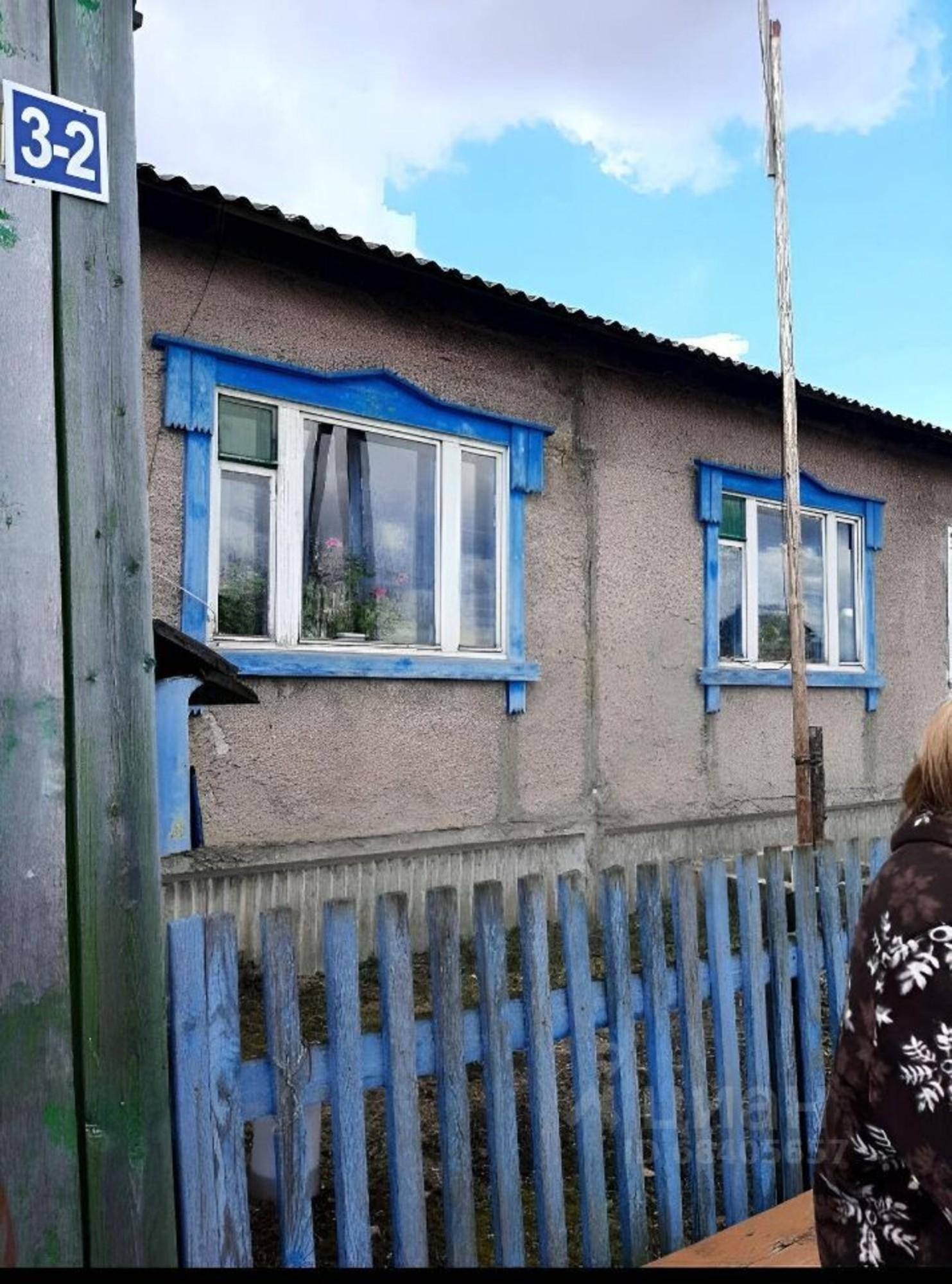 Купить дачу, дом, коттедж за 650 000 рублей на Таборинский р-н,  деревня Оверино