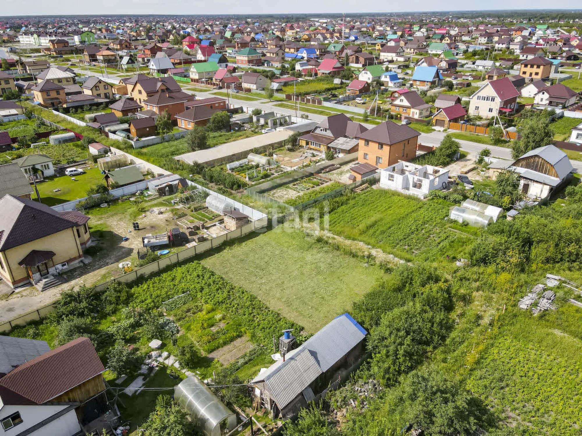 Купить землю, земельный участок за 4 800 000 рублей на 1-ая Школьная,