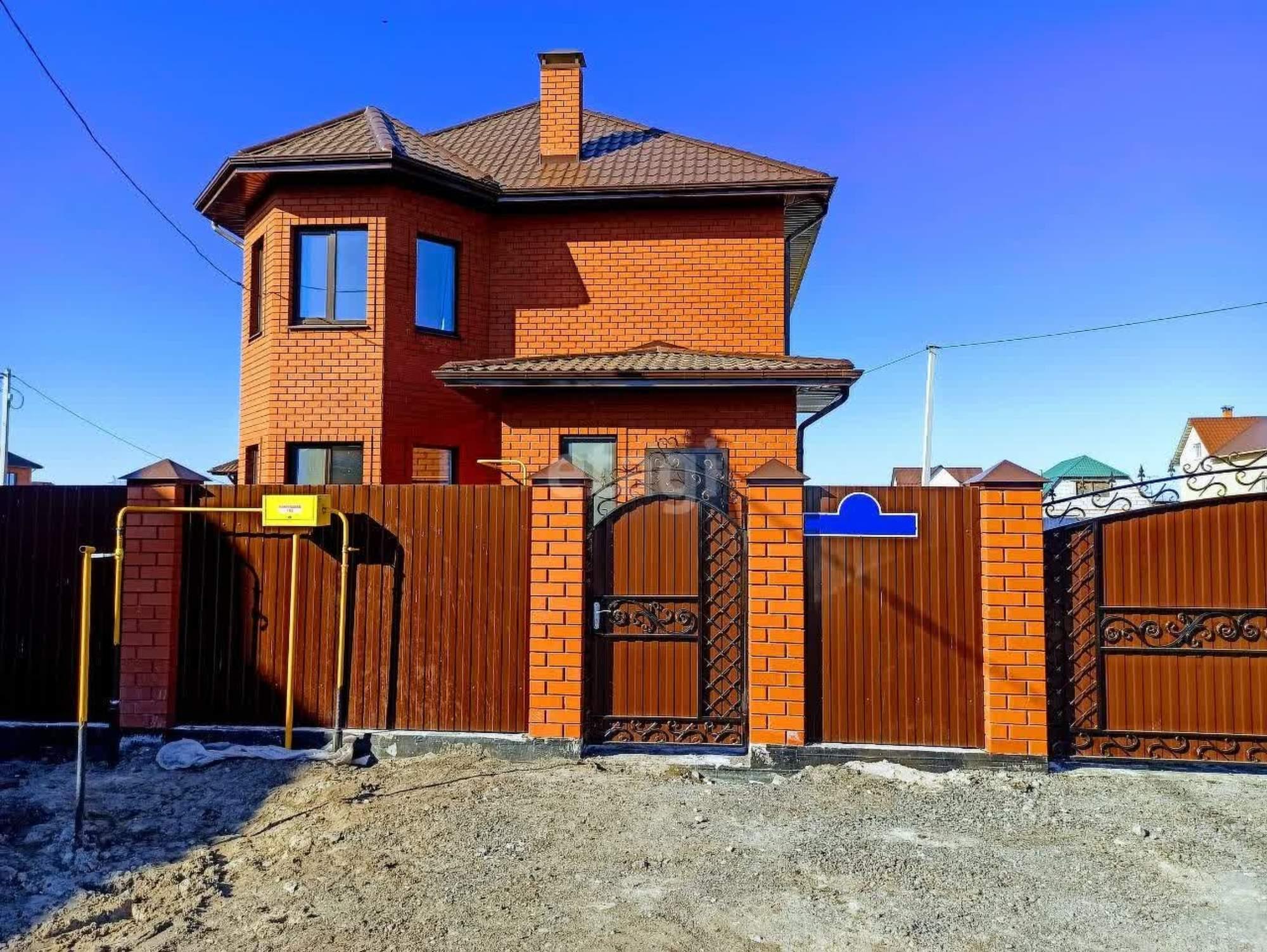 Купить дачу, дом, коттедж за 13 800 000 рублей на Футбольный пр., 27