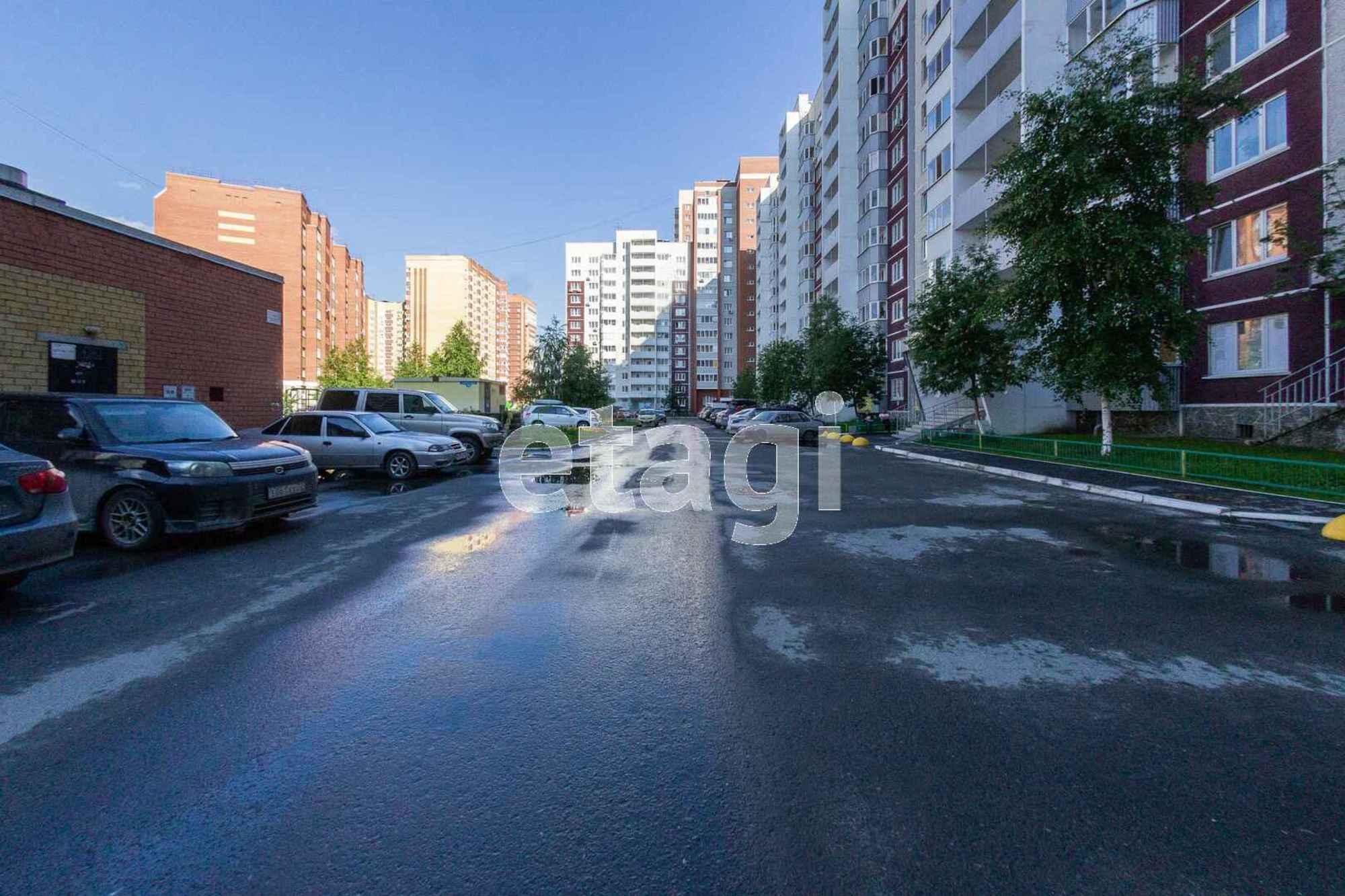 Купить квартиру за 4 500 000 рублей на Широтная, 185