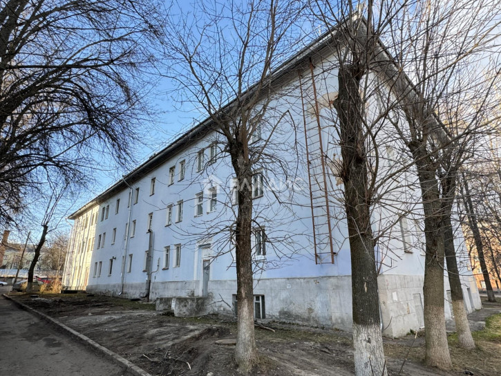 Комната улица Каманина