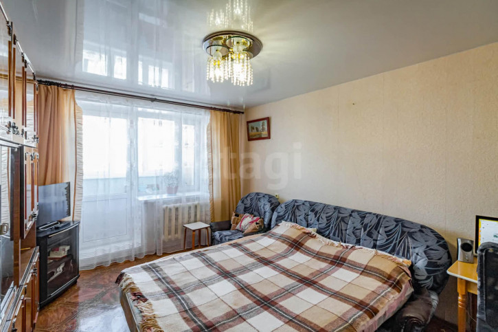 3-комн квартира улица Маршала Конева, 18