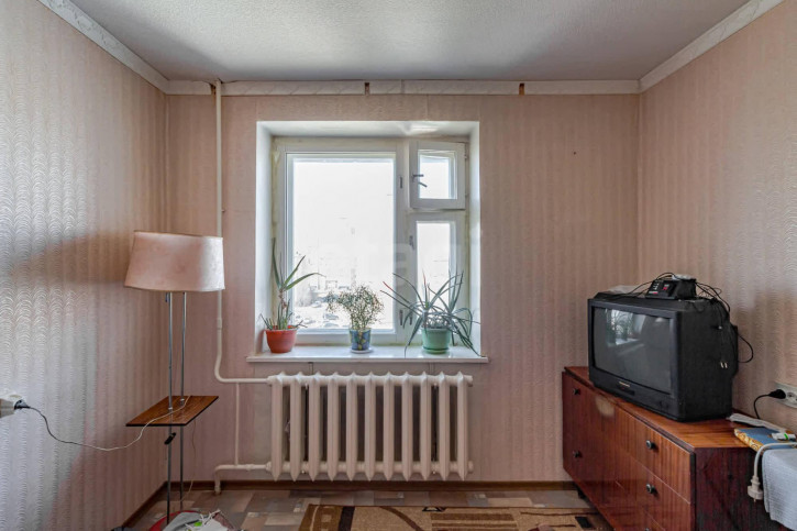 3-комн квартира улица Маршала Конева, 18
