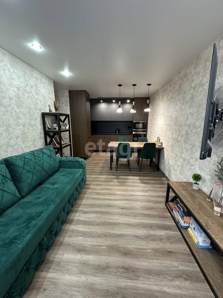 2-комн квартира Стройотрядовская, 8