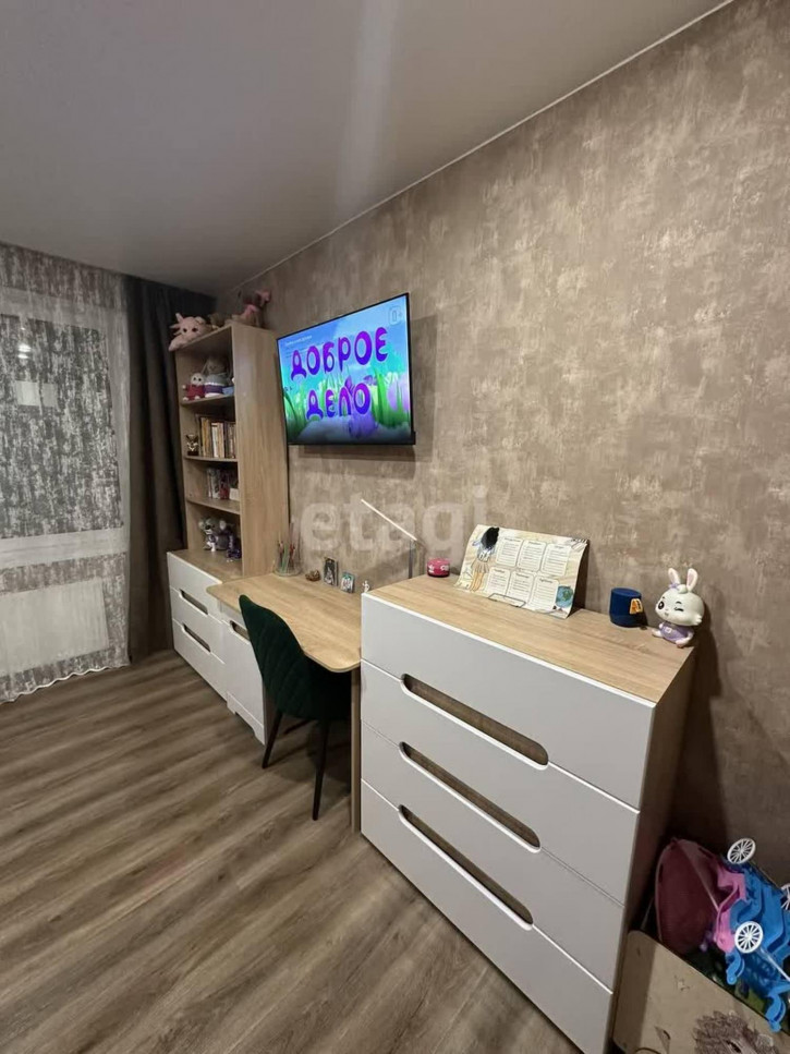 2-комн квартира Стройотрядовская, 8