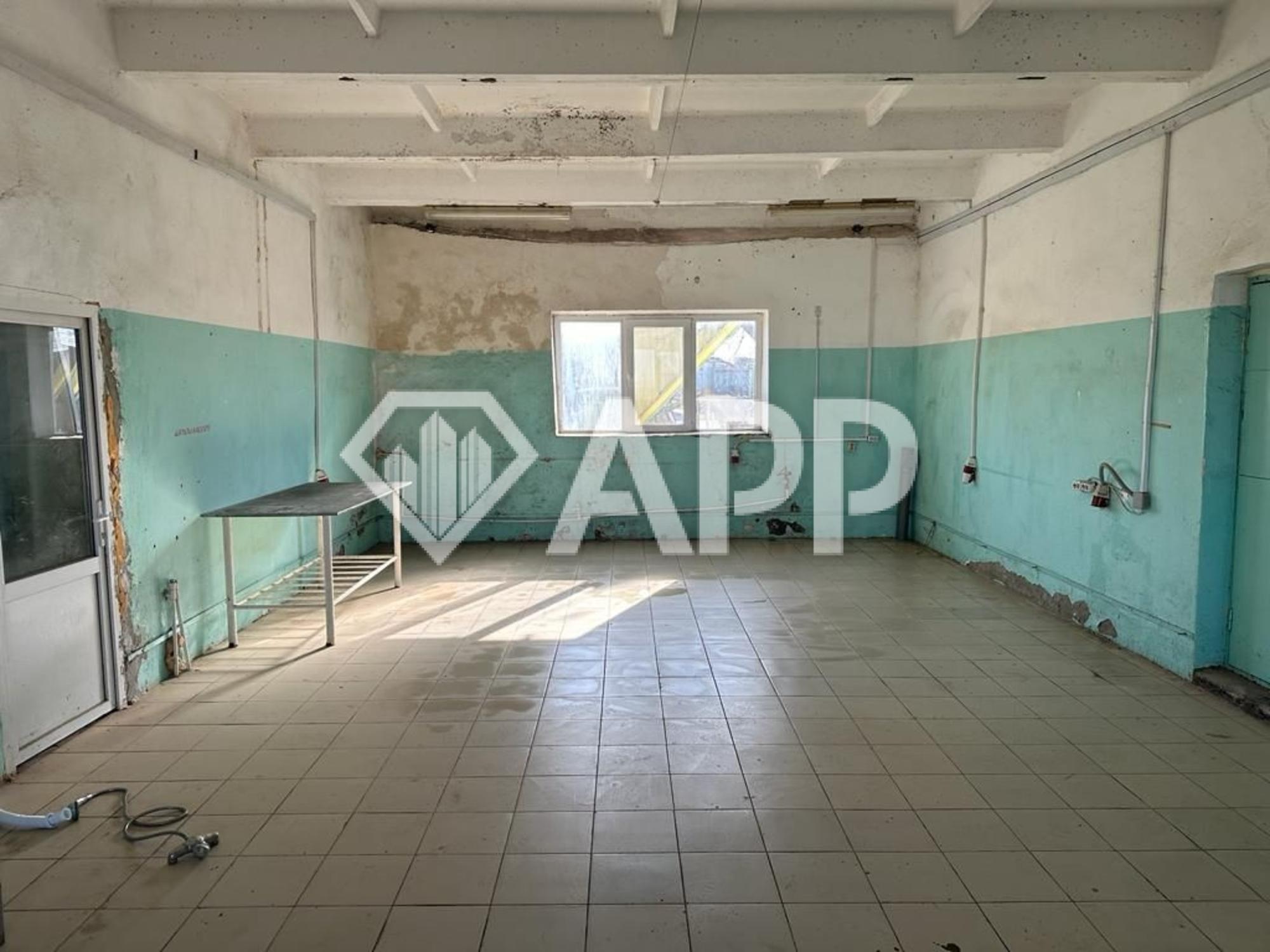 Сдать складское помещение за 595 000 рублей на улица Горького