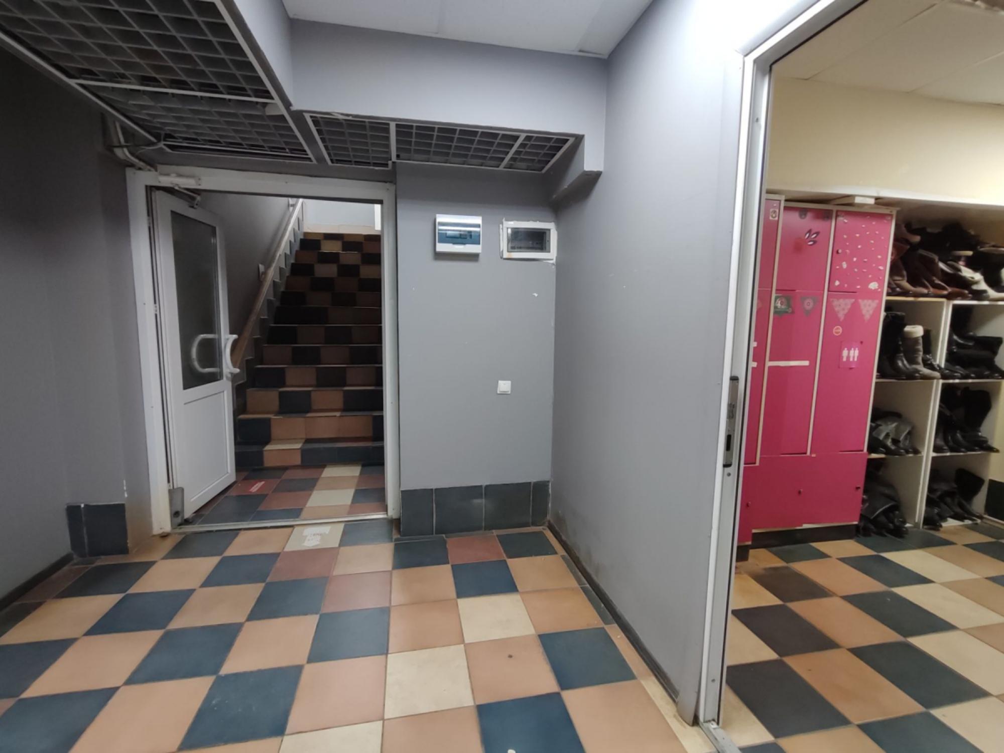 Сдать помещение свободного назначения за 240 000 рублей на ул Соколова, 32 Сдать помещение свободного назначения за 240 000 рублей на ул Соколова, 32