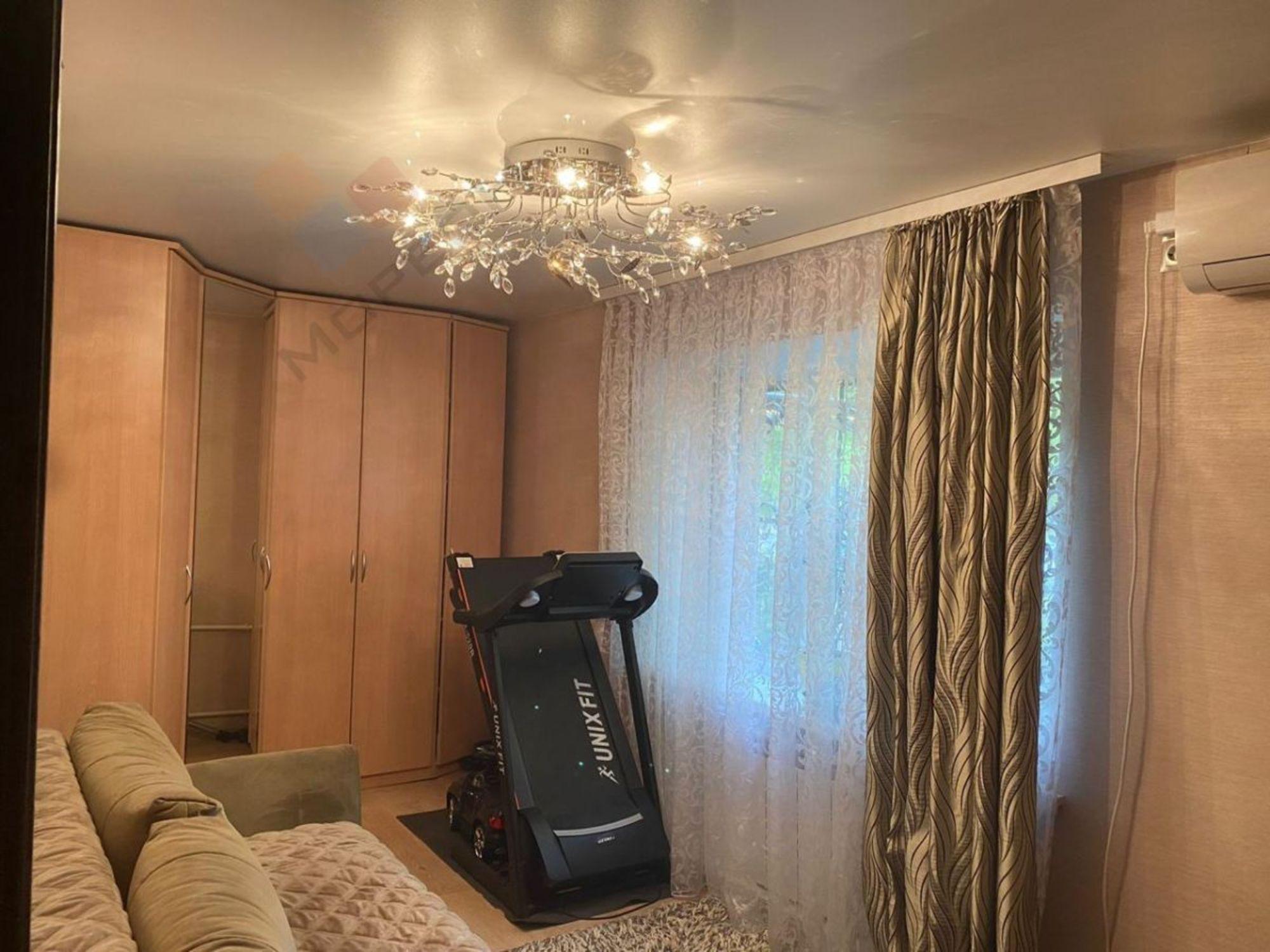 Купить квартиру за 5 100 000 рублей на Карасунская ул, 4