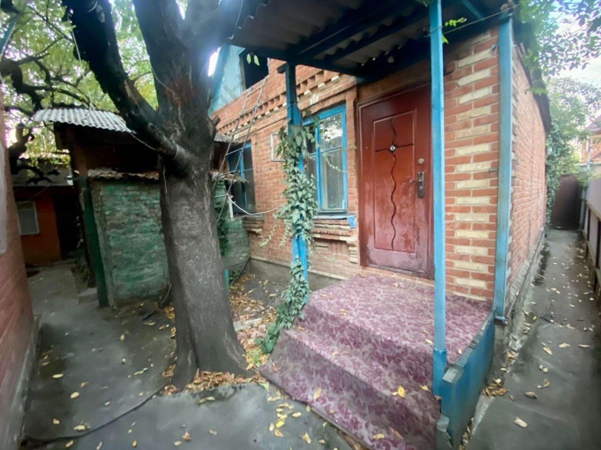 Купить дачу, дом, коттедж за 15 000 000 рублей на Камская ул, 44