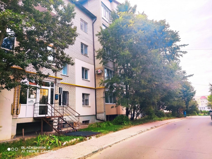 Помещение свободного назначения ул им Исаева Н.В., 2А