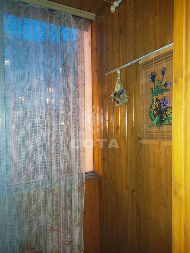 4-комн квартира 9 Января улица, 262/3