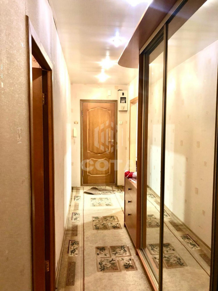 4-комн квартира 9 Января улица, 262/3