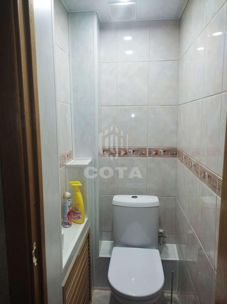 4-комн квартира 9 Января улица, 262/3