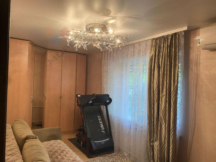 2-комн квартира Карасунская ул, 4