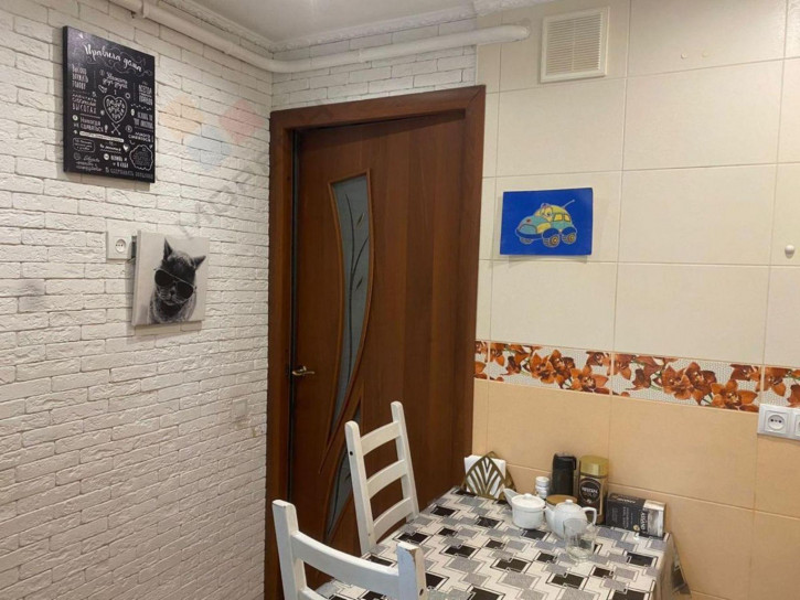 2-комн квартира Карасунская ул, 4