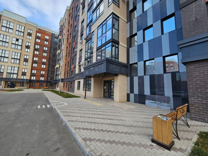 1-комн квартира Генерала Корнилова ул, 9
