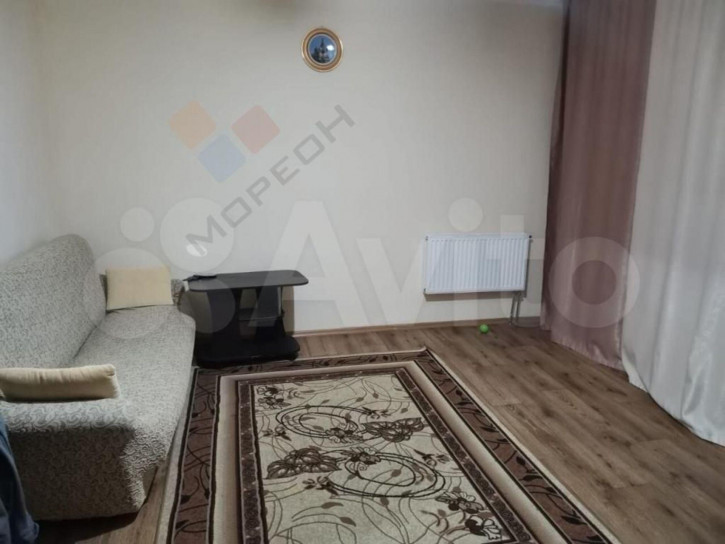 3-комн квартира Героев-Разведчиков ул, 22