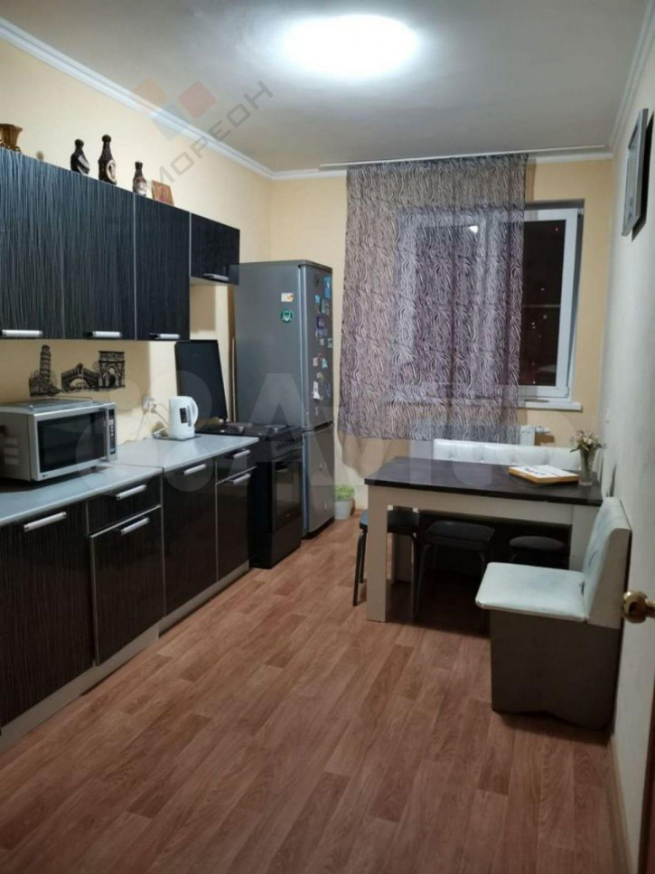 3-комн квартира Героев-Разведчиков ул, 22