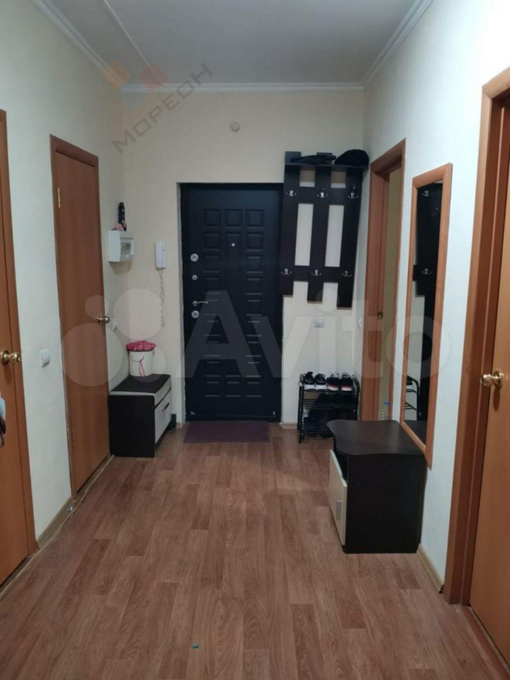 3-комн квартира Героев-Разведчиков ул, 22