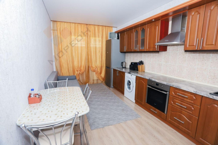 1-комн квартира Российская ул, 337