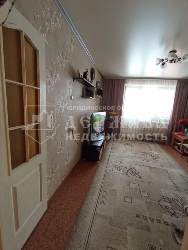 2-комн квартира проспект Шахтёров