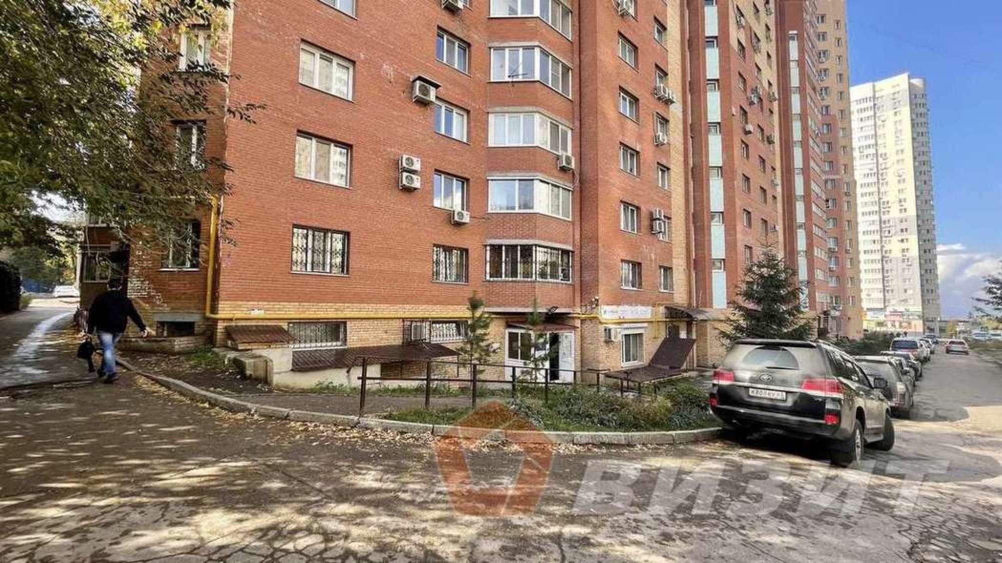 Купить торговое помещение за 11 850 000 рублей на Мичурина улица, 147
