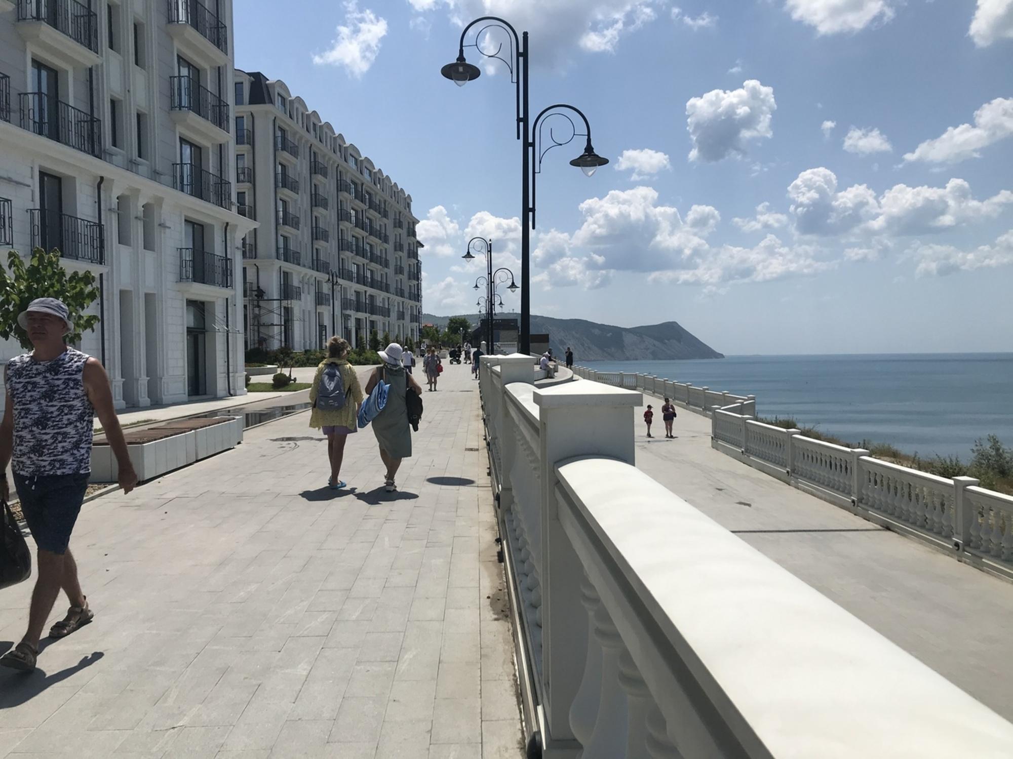 Купить квартиру за 32 628 000 рублей на улица Толстого, 26