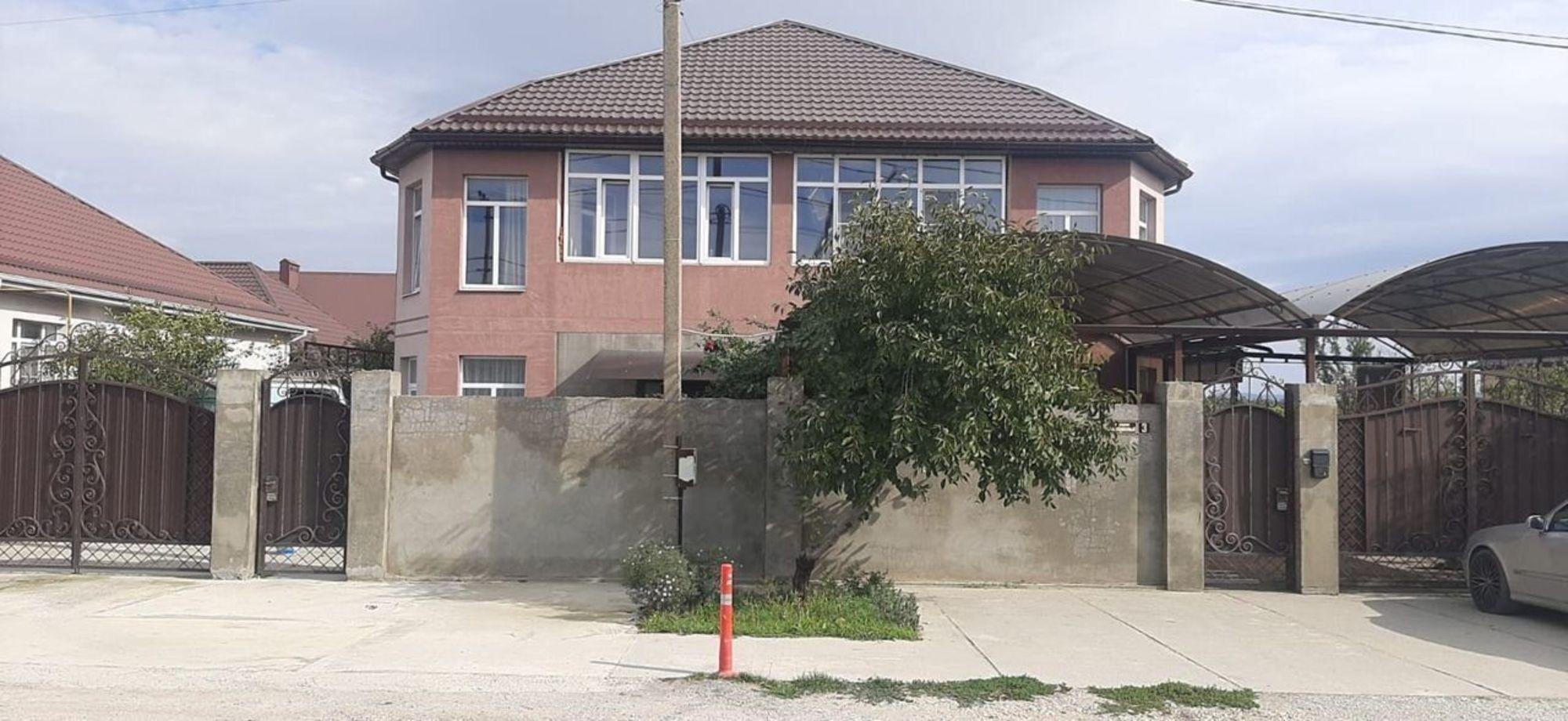 Купить дачу, дом, коттедж за 22 000 000 рублей на Серебристый переулок