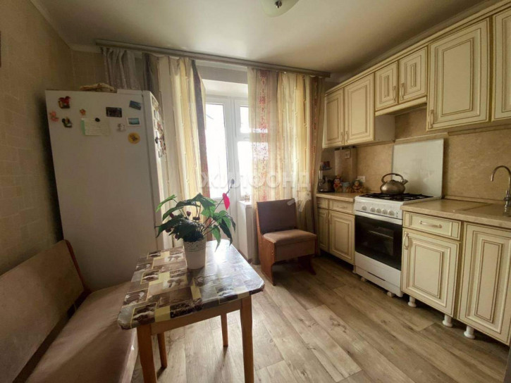 2-комн квартира Калинина улица, д.129/1
