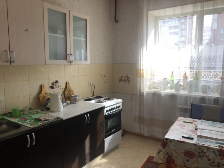 2-комн квартира улица Омелькова