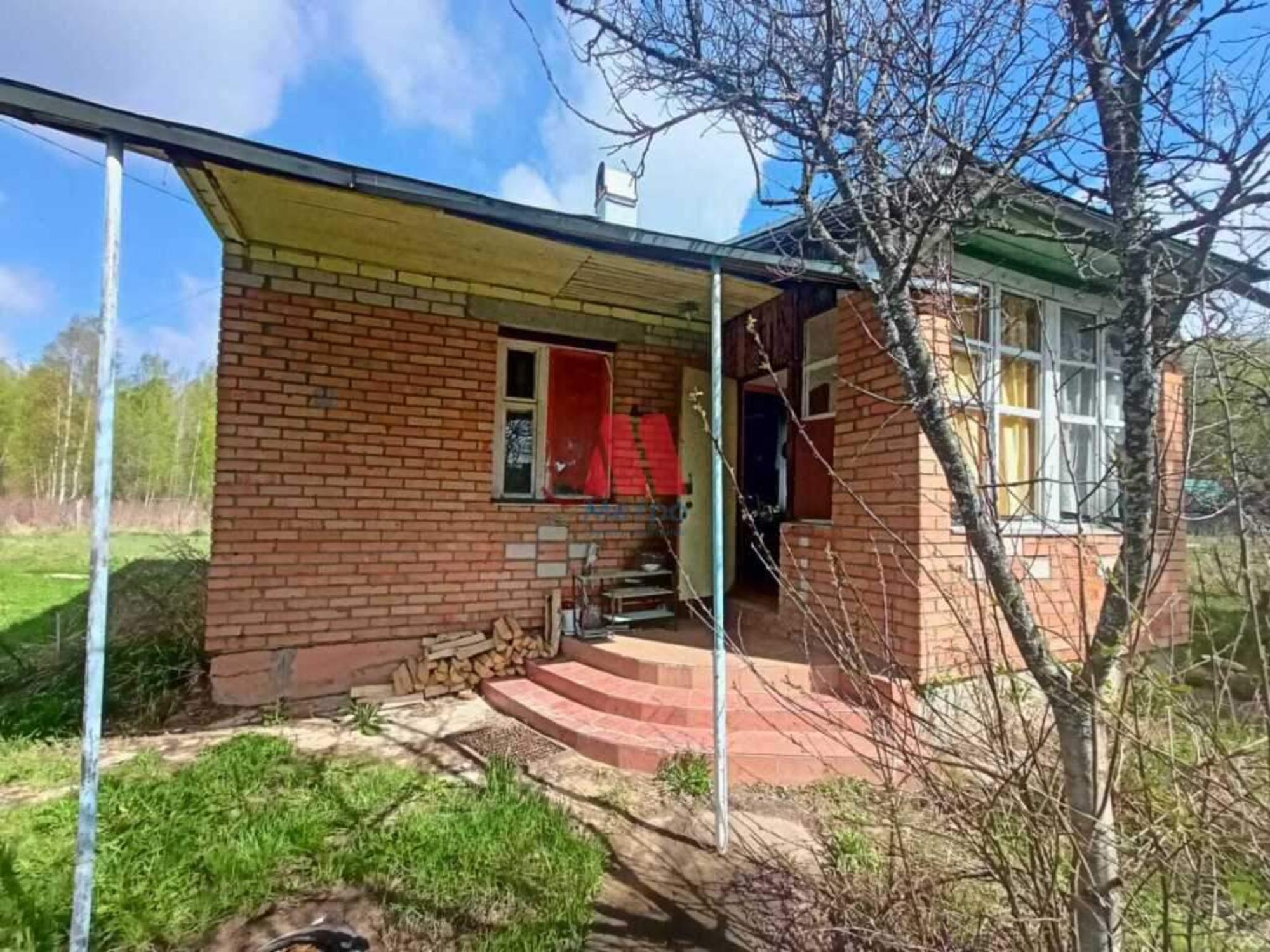 Купить дачу, дом, коттедж за 1 800 000 рублей на Молодежная улица