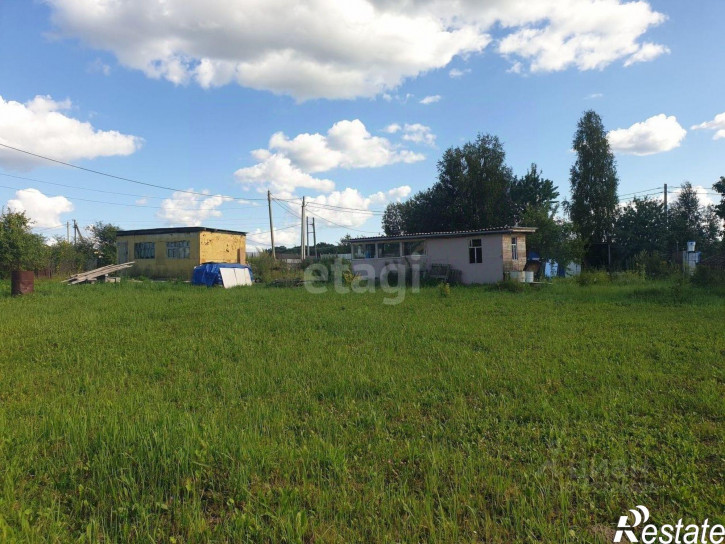 Земельный участок