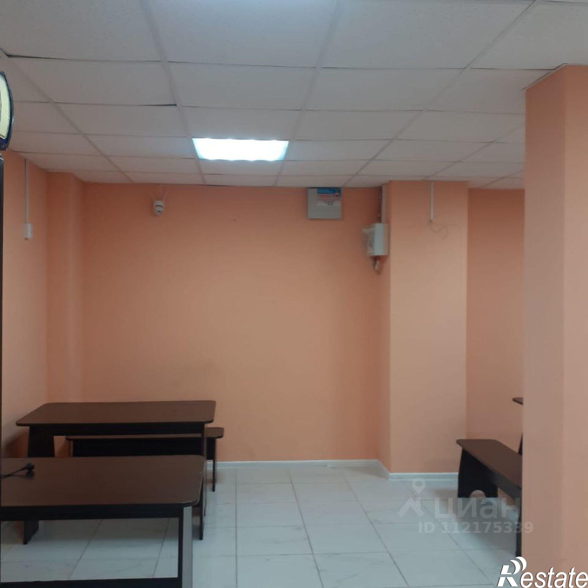 Сдать офис, помещение под офис за 100 000 рублей на проспект Вячеслава Клыкова, 9В