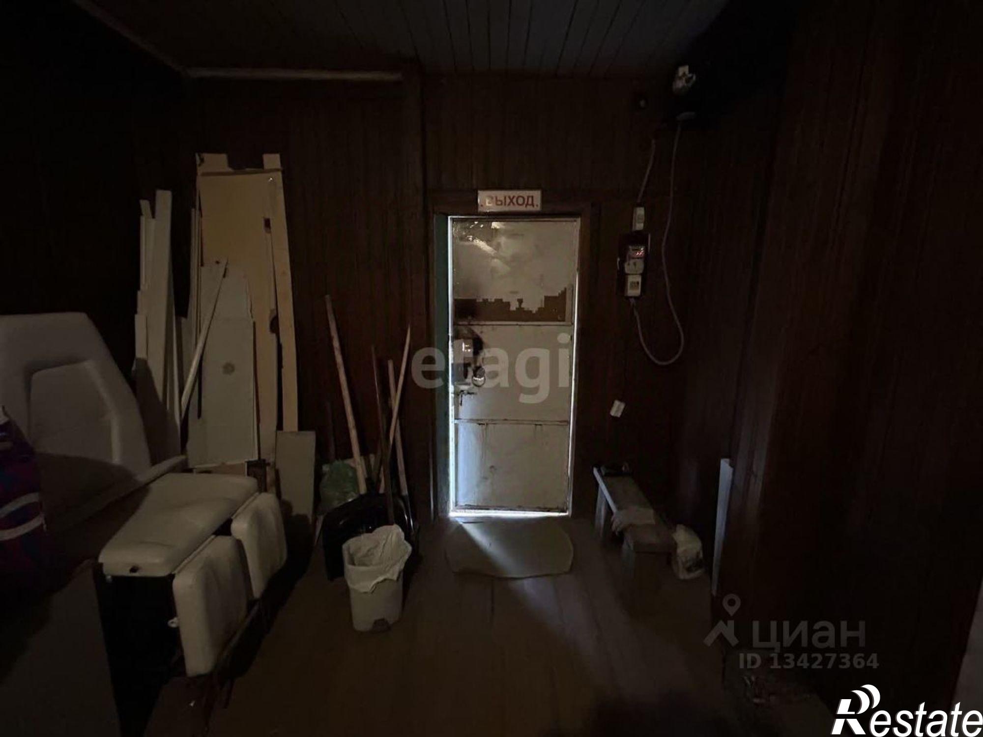 Сдать офис, помещение под офис за 12 500 рублей на ул М.Горького, 90