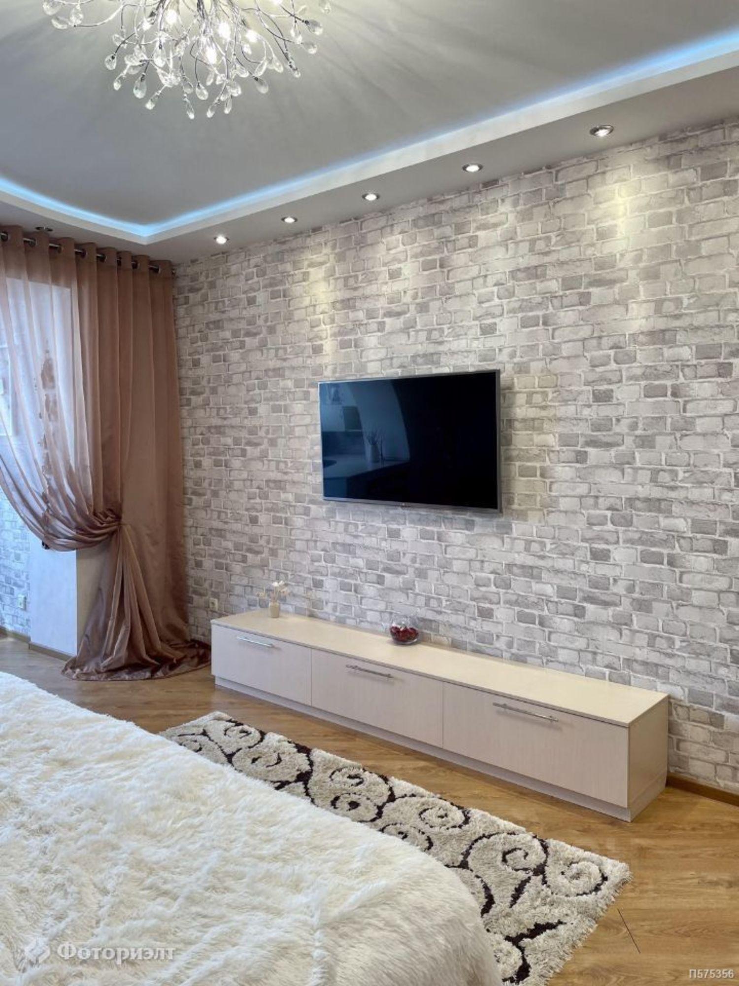Купить квартиру за 4 450 000 рублей на Тархова ул, 38