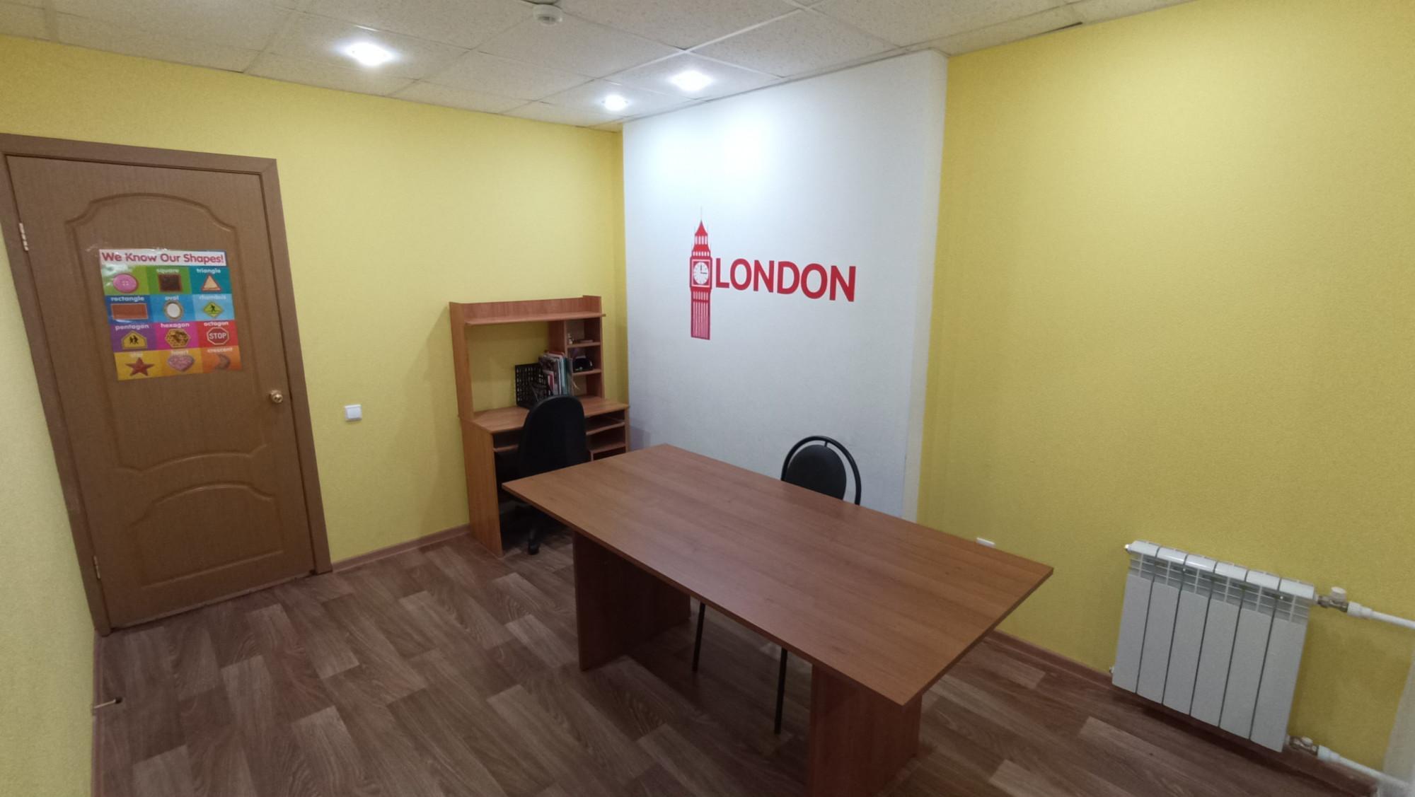 Сдать офис, помещение под офис за 10 000 рублей на Патриотов проспект, 50В