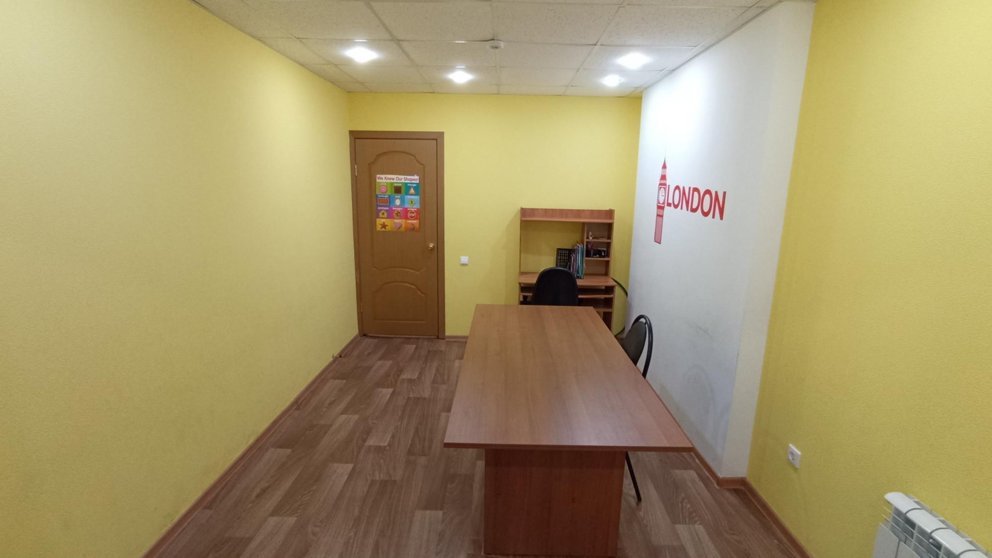 Сдать офис, помещение под офис за 10 000 рублей на Патриотов проспект, 50В