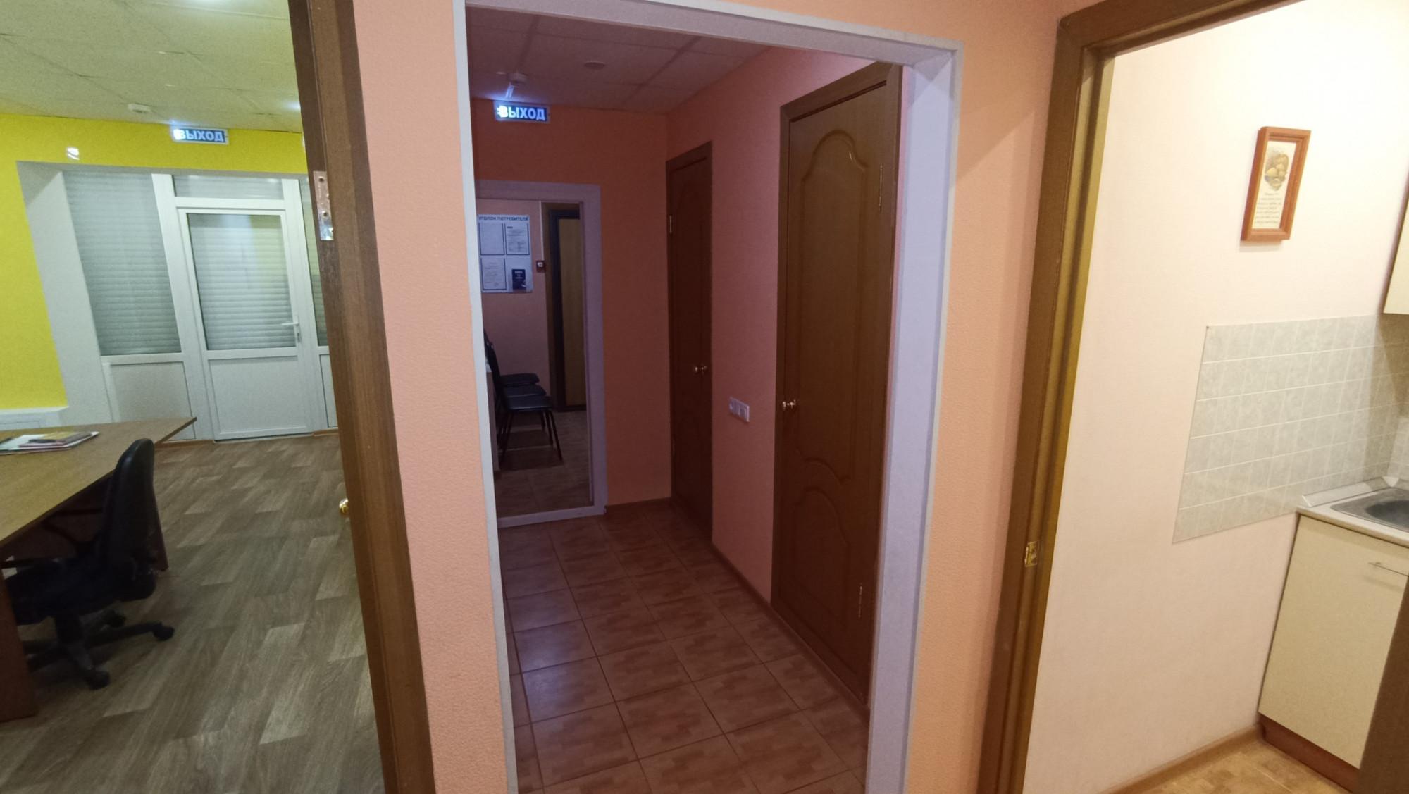 Сдать офис, помещение под офис за 10 000 рублей на Патриотов проспект, 50В