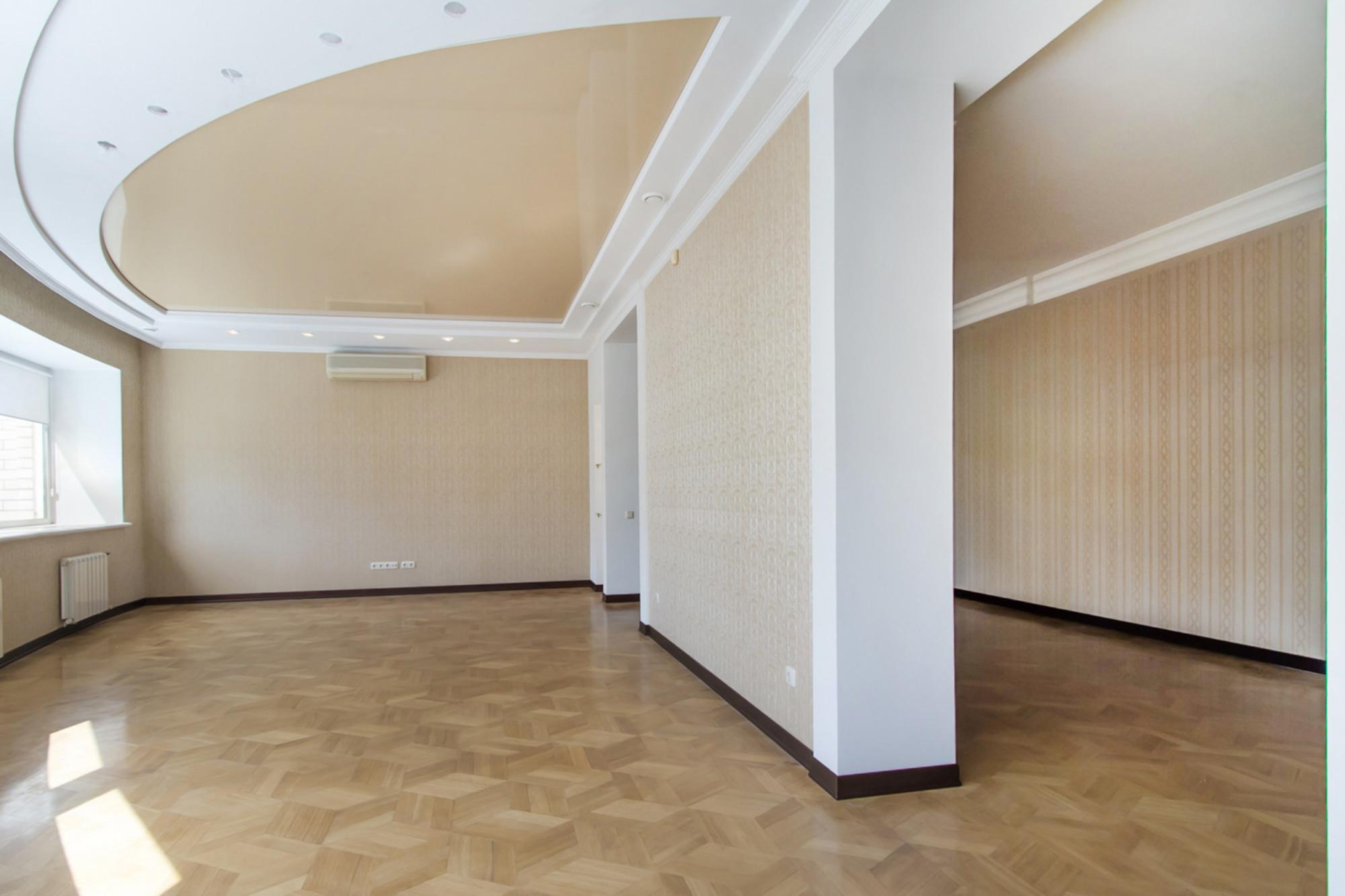 Купить квартиру за 55 000 000 рублей на Кропоткина ул., 2