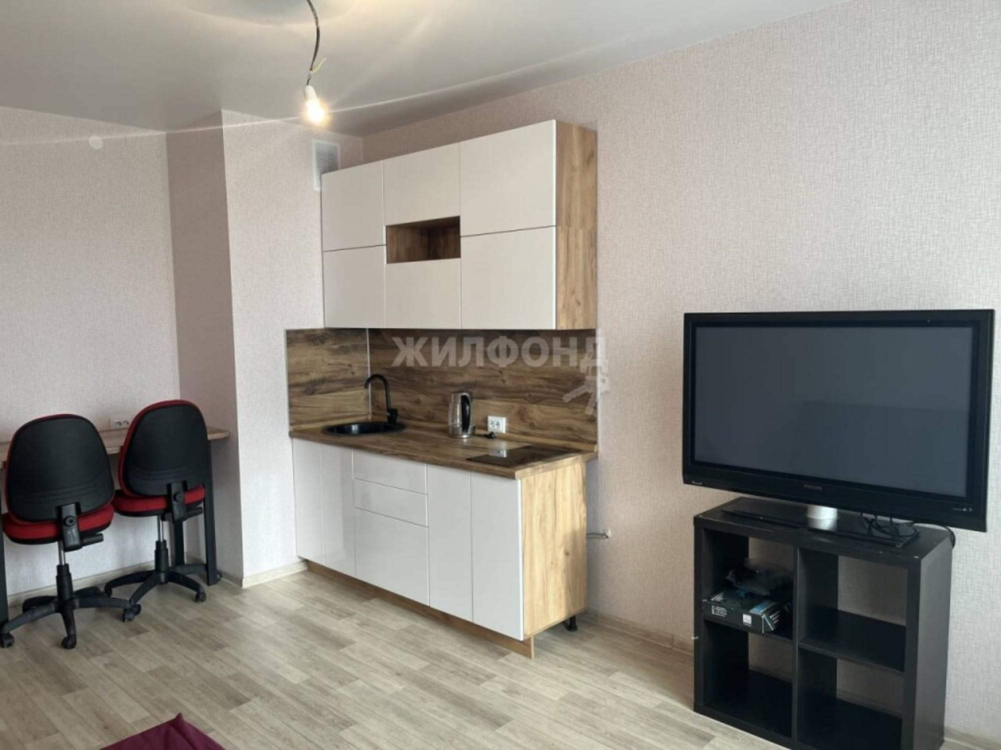 Купить квартиру за 3 050 000 рублей на Петухова, 162