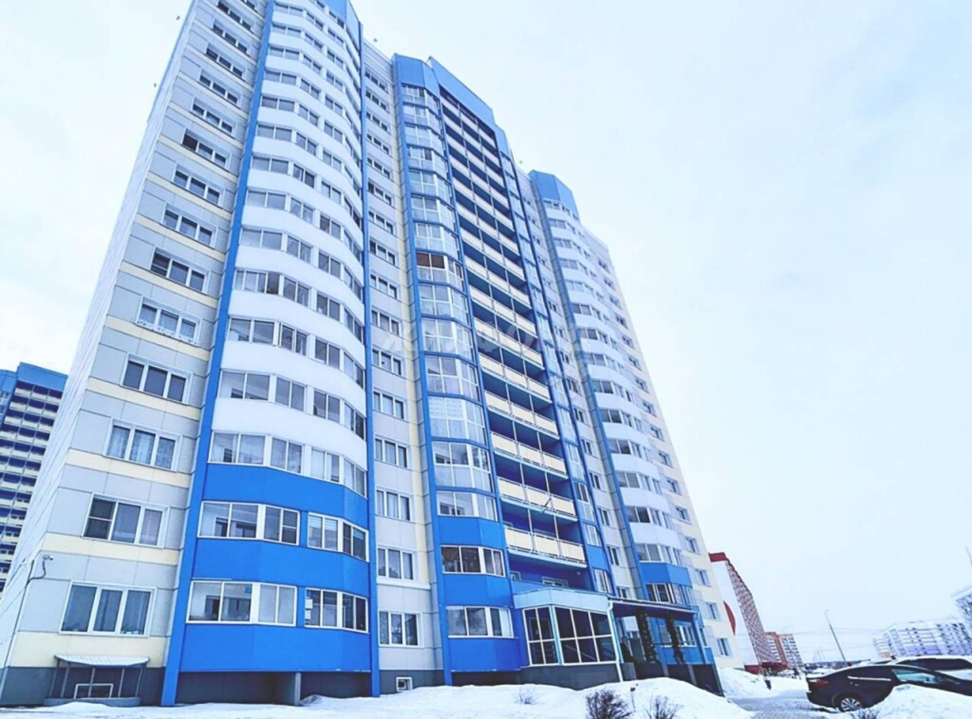Купить квартиру за 3 795 000 рублей на Николая Сотникова, 6