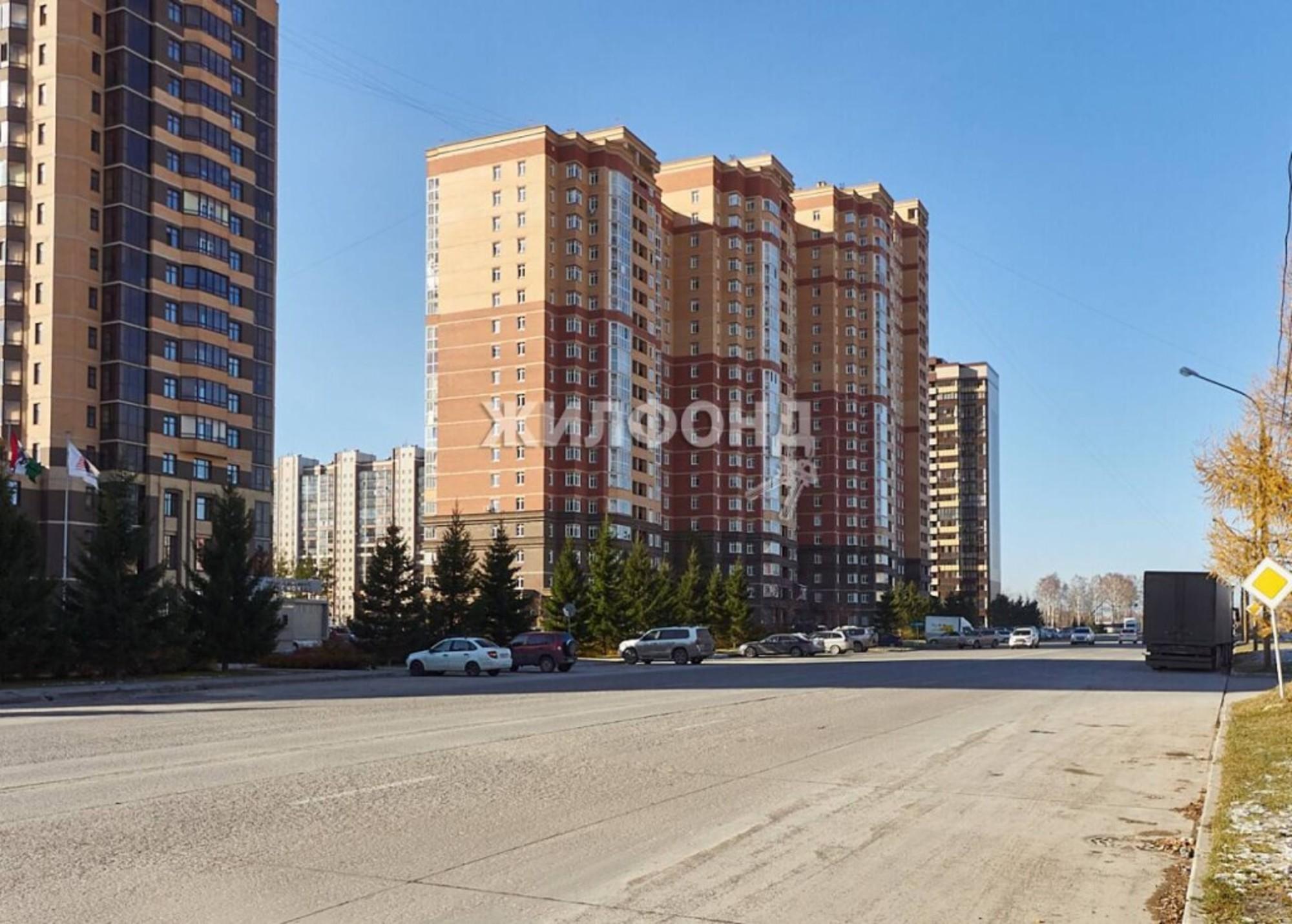 Купить квартиру за 11 200 000 рублей на Тюленина, 28