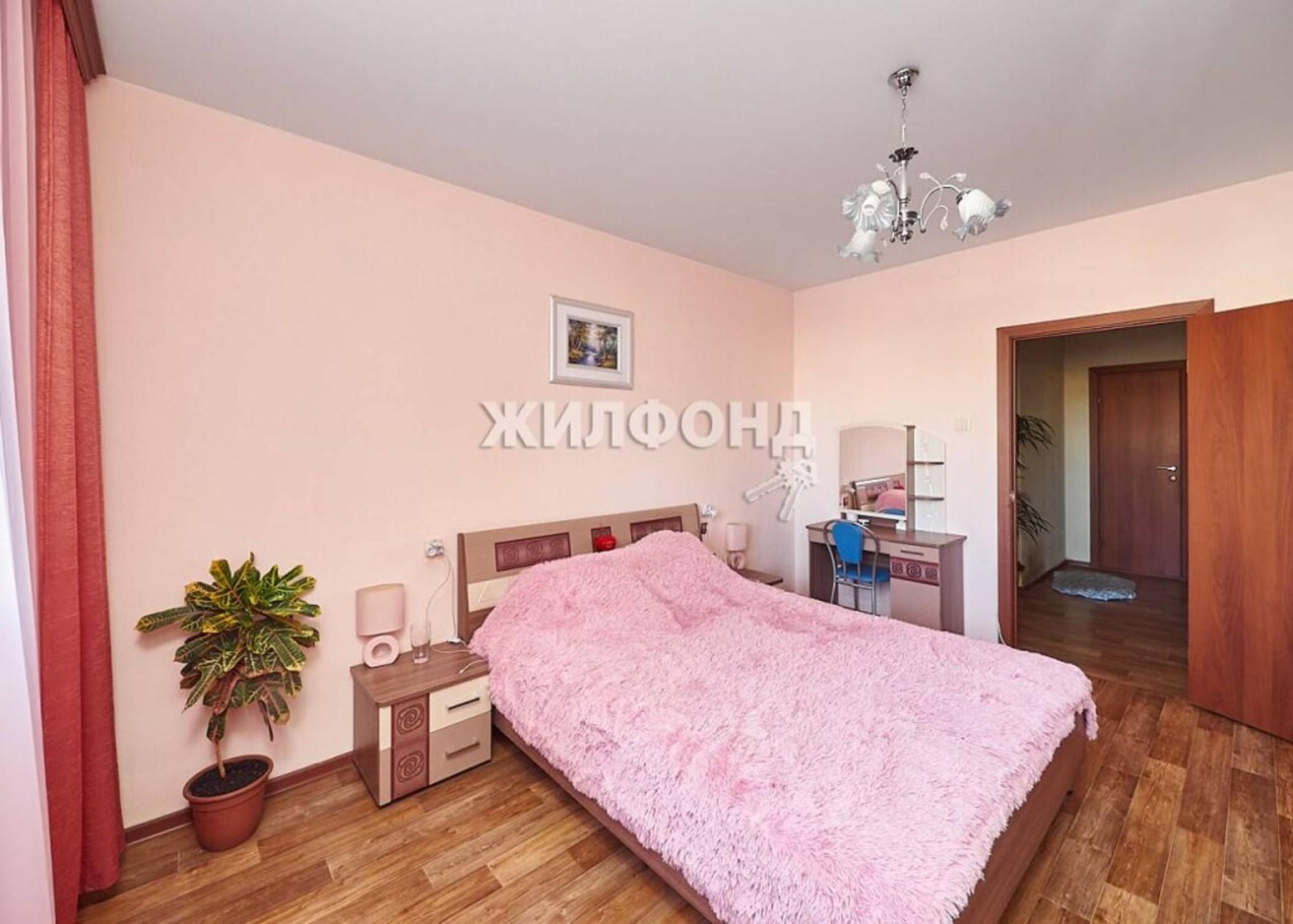 Купить квартиру за 11 200 000 рублей на Тюленина, 28